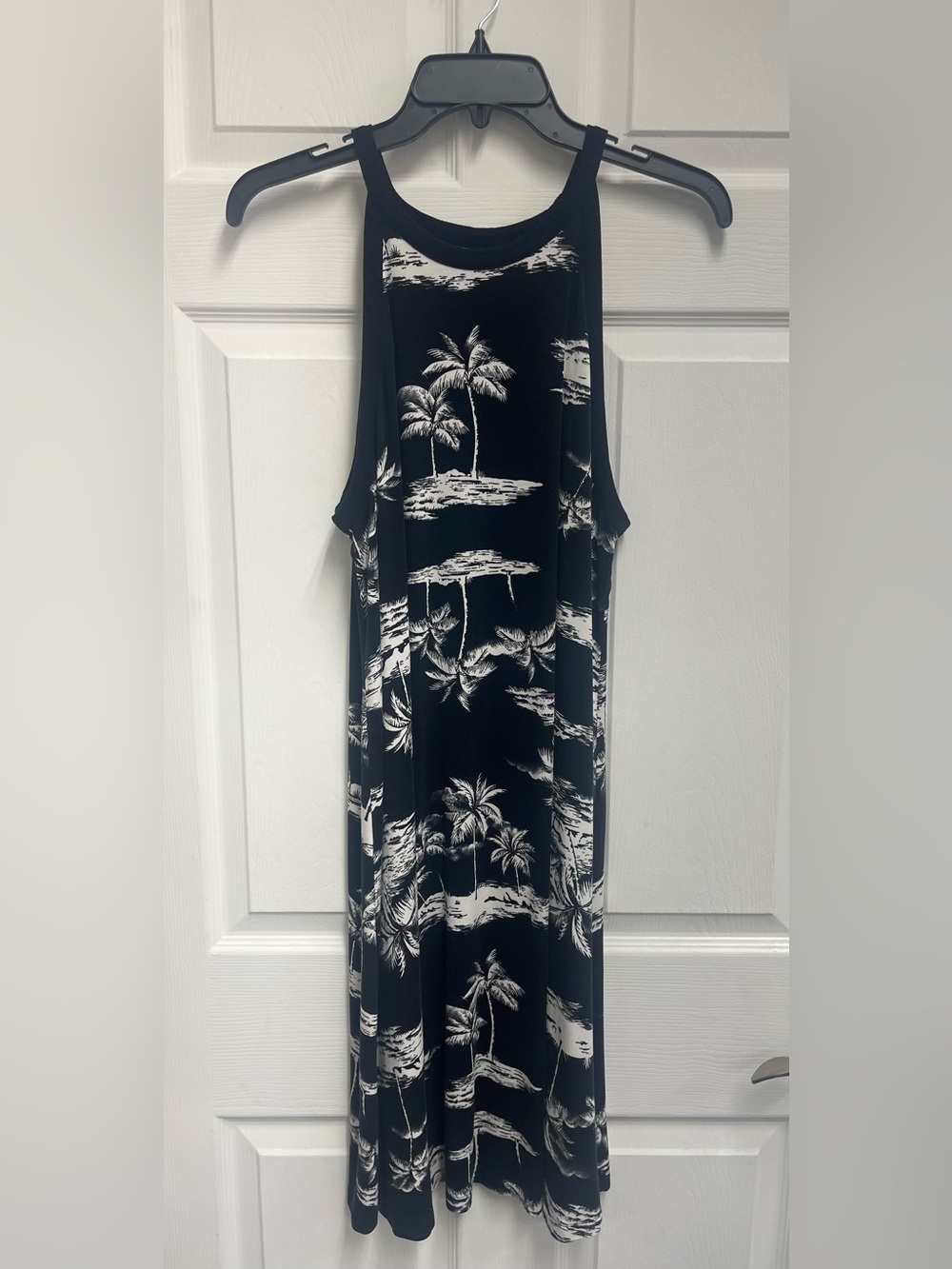 Old Navy Black and White Palm-Print Sleeveless Dress sz L